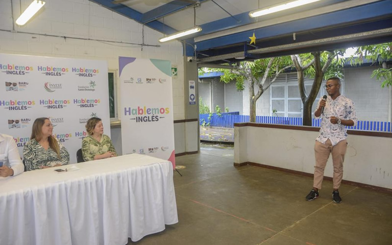 Fundación Santo Domingo e Invest in Cartagena lanzan “Hablemos Inglés” para jóvenes de Bicentenario y Barú